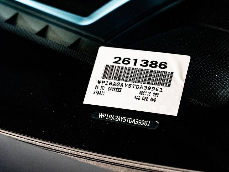 2026 Porsche 9Y0/9Y3 Cayenne Coupe - Image 27 of 27