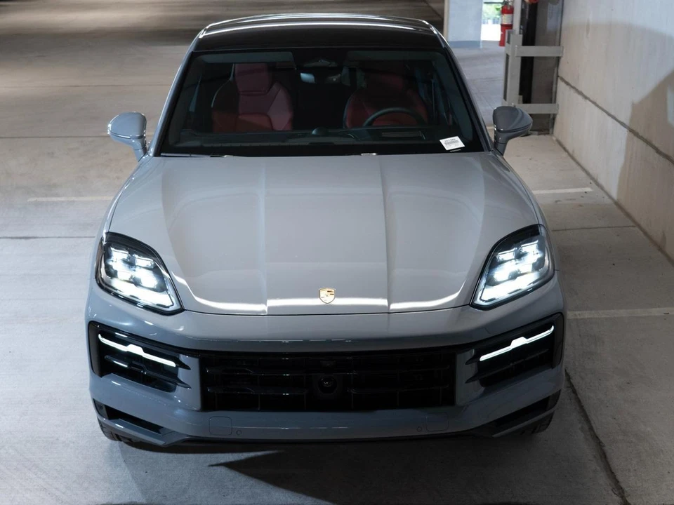 2026 Porsche 9Y0/9Y3 Cayenne Coupe - Image 6 of 27