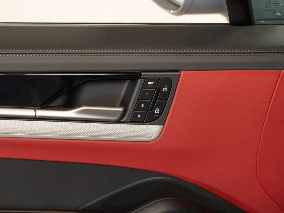 2026 Porsche 9Y0/9Y3 Cayenne Coupe - Image 22 of 27