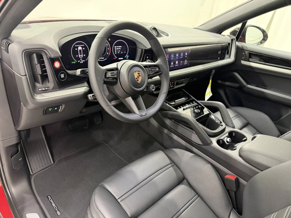 2026 Porsche 9Y0/9Y3 Cayenne Coupe - Image 4 of 4