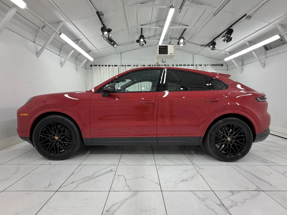 2026 Porsche 9Y0/9Y3 Cayenne Coupe - Image 2 of 4