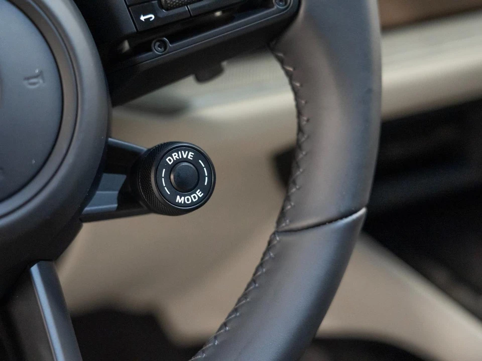 2026 Porsche 9Y0/9Y3 Cayenne Coupe - Image 22 of 29