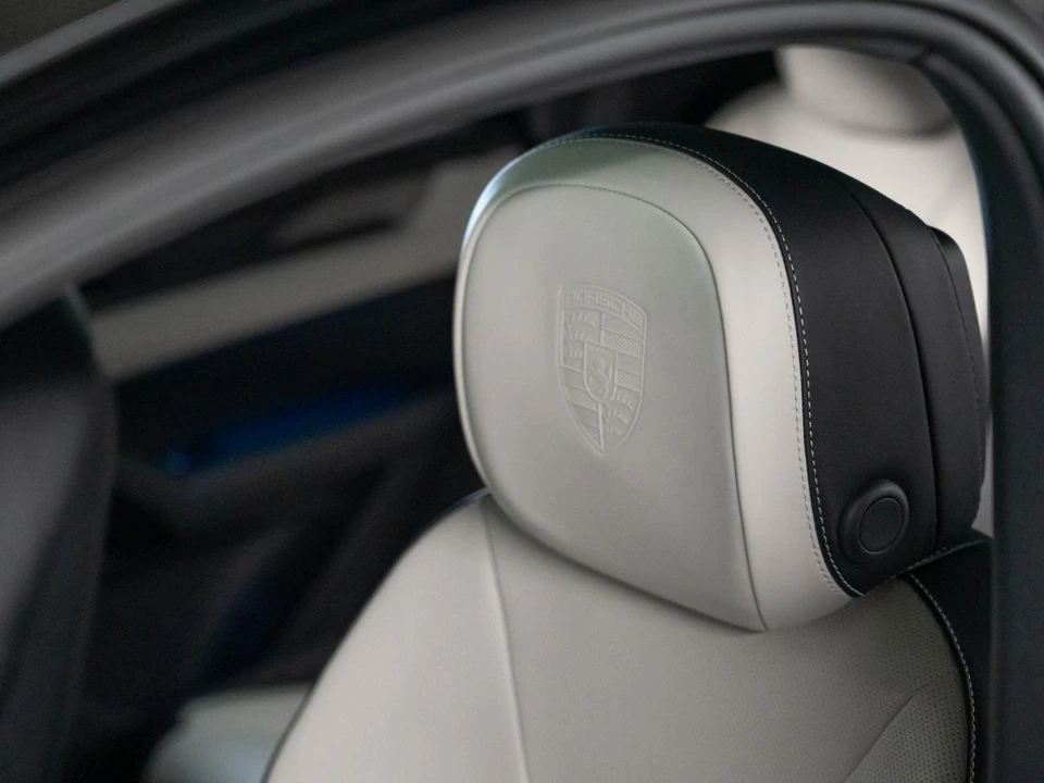2026 Porsche 9Y0/9Y3 Cayenne Coupe - Image 24 of 29