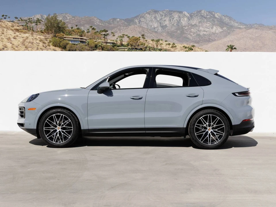 2026 Porsche 9Y0/9Y3 Cayenne Coupe - Image 2 of 4