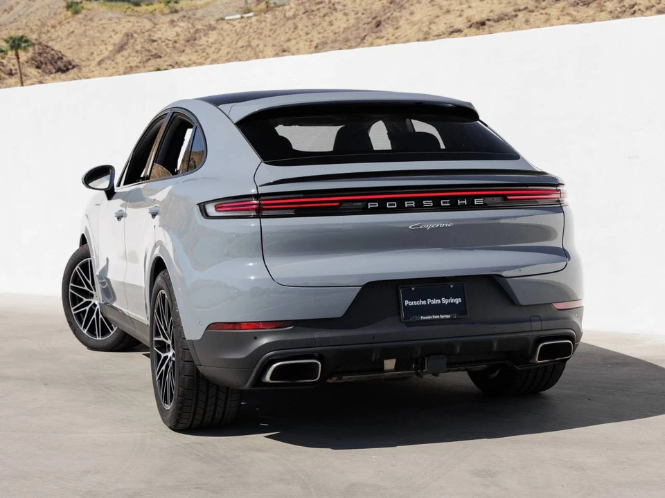 2026 Porsche 9Y0/9Y3 Cayenne Coupe - Image 3 of 4