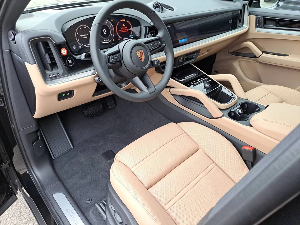 2026 Porsche 9Y0/9Y3 Cayenne Coupe - Image 4 of 5