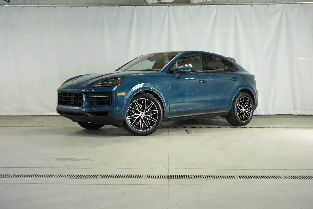 2026 Porsche 9Y0/9Y3 Cayenne - Image 8 of 31