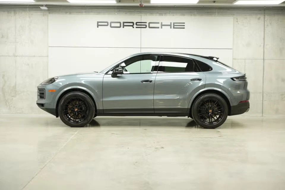 2026 Porsche 9Y0/9Y3 Cayenne - Image 11 of 31