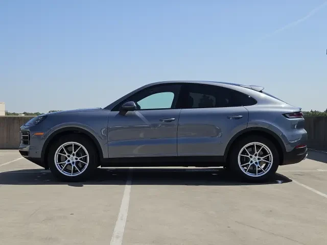 2026 Porsche 9Y0/9Y3 Cayenne Coupe - Image 14 of 31