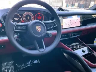 2026 Porsche 9Y0/9Y3 Cayenne Coupe - Image 29 of 31