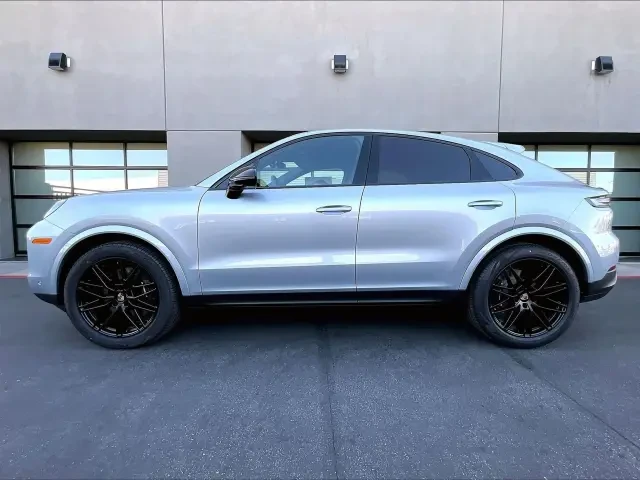 2026 Porsche 9Y0/9Y3 Cayenne Coupe - Image 14 of 31