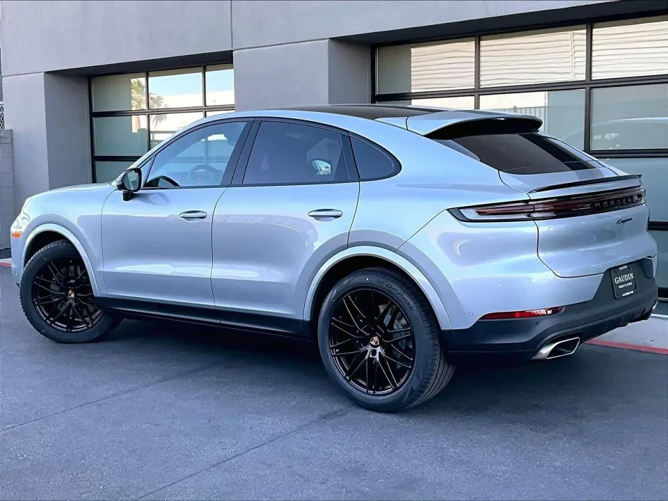 2026 Porsche 9Y0/9Y3 Cayenne Coupe - Image 23 of 31