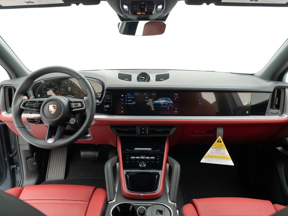 2026 Porsche - Image 19 of 31