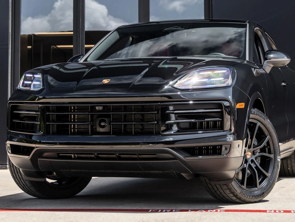 2026 Porsche 9Y0/9Y3 Cayenne Coupe - Image 7 of 31