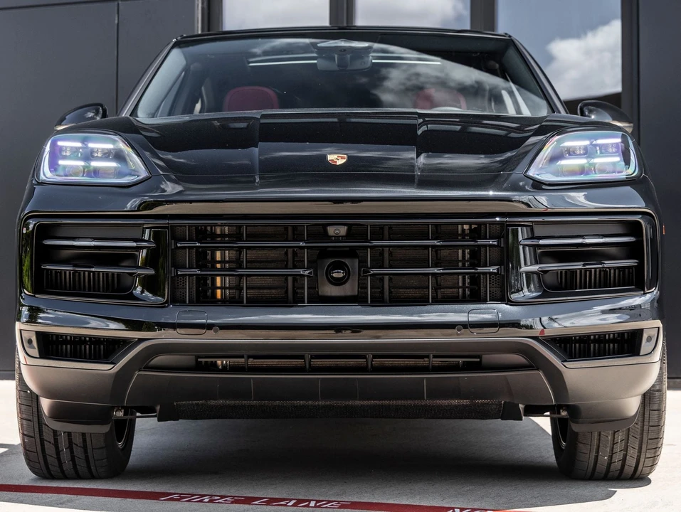 2026 Porsche 9Y0/9Y3 Cayenne Coupe - Image 8 of 31
