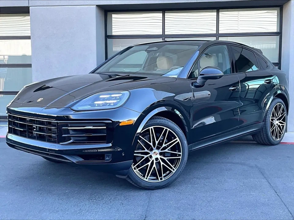 2026 Porsche 9Y0/9Y3 Cayenne Coupe - Image 8 of 31