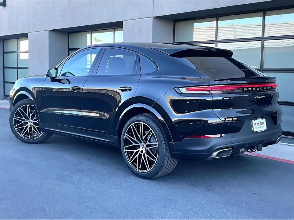 2026 Porsche 9Y0/9Y3 Cayenne Coupe - Image 24 of 31
