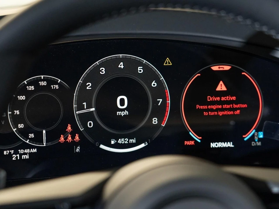 2026 Porsche 9Y0/9Y3 Cayenne Coupe - Image 18 of 29