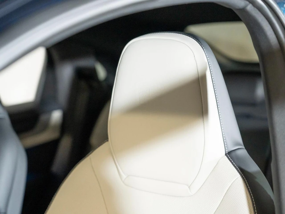 2026 Porsche 9Y0/9Y3 Cayenne Coupe - Image 24 of 29
