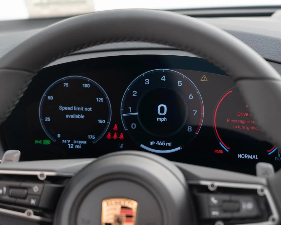 2026 Porsche 9Y0/9Y3 Cayenne Coupe - Image 30 of 31