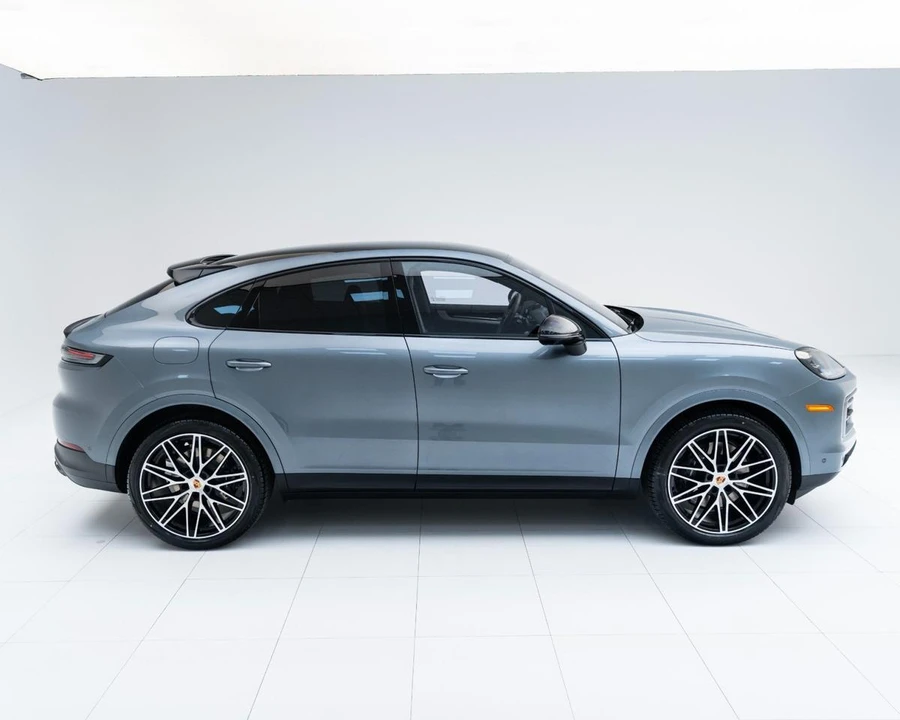 2026 Porsche 9Y0/9Y3 Cayenne Coupe - Image 8 of 30