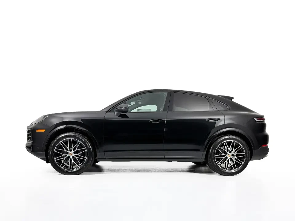 2026 Porsche 9Y0/9Y3 Cayenne Coupe - Image 15 of 31
