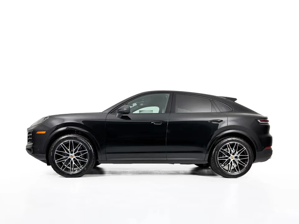 2026 Porsche 9Y0/9Y3 Cayenne Coupe - Image 11 of 31