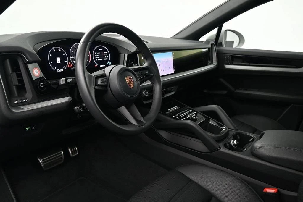 2026 Porsche 9Y0/9Y3 Cayenne Coupe - Image 4 of 4