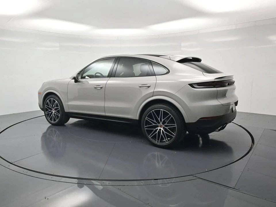 2026 Porsche 9Y0/9Y3 Cayenne Coupe - Image 3 of 4