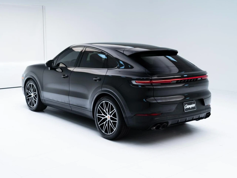 2026 Porsche 9Y0/9Y3 Cayenne Coupe - Image 3 of 31