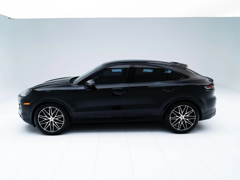 2026 Porsche 9Y0/9Y3 Cayenne Coupe - Image 2 of 31