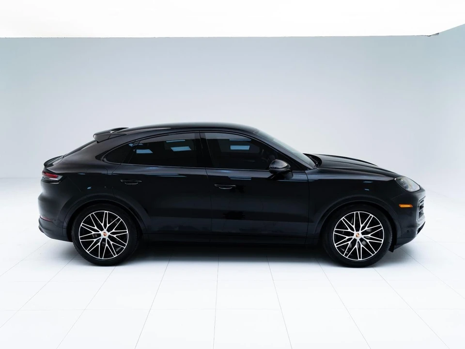 2026 Porsche 9Y0/9Y3 Cayenne Coupe - Image 8 of 31