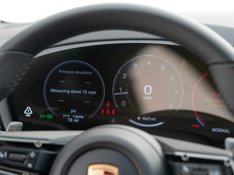 2026 Porsche 9Y0/9Y3 Cayenne Coupe - Image 30 of 31
