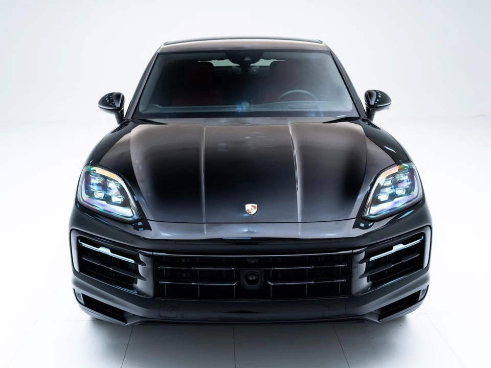 2026 Porsche 9Y0/9Y3 Cayenne Coupe - Image 6 of 31