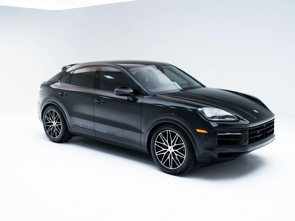 2026 Porsche 9Y0/9Y3 Cayenne Coupe - Image 7 of 31