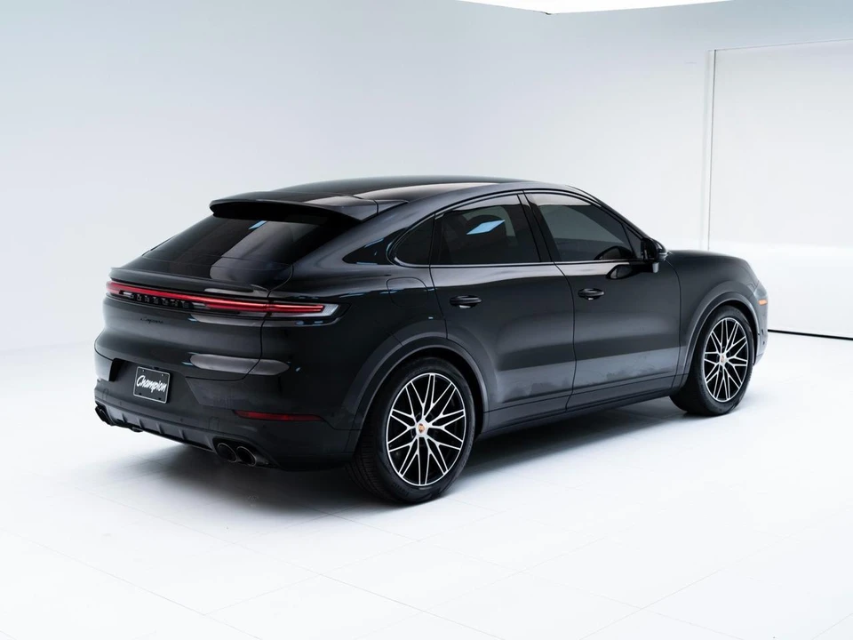 2026 Porsche 9Y0/9Y3 Cayenne Coupe - Image 9 of 31