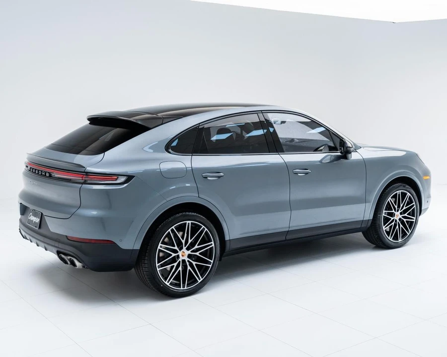 2026 Porsche 9Y0/9Y3 Cayenne - Image 9 of 31