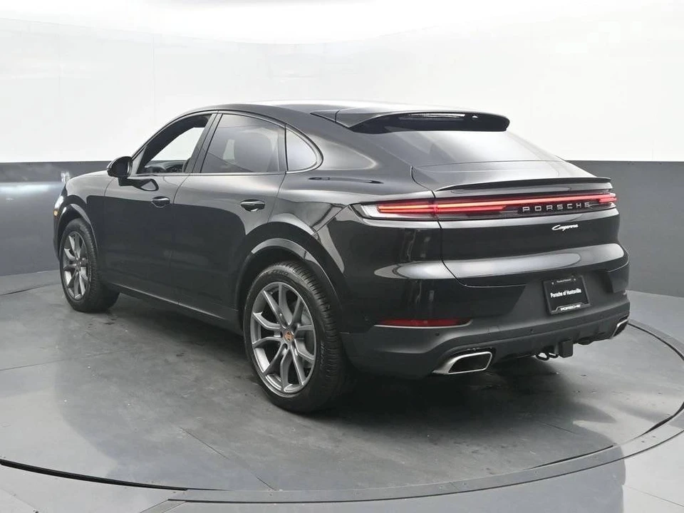 2026 Porsche 9Y0/9Y3 Cayenne Coupe - Image 3 of 5