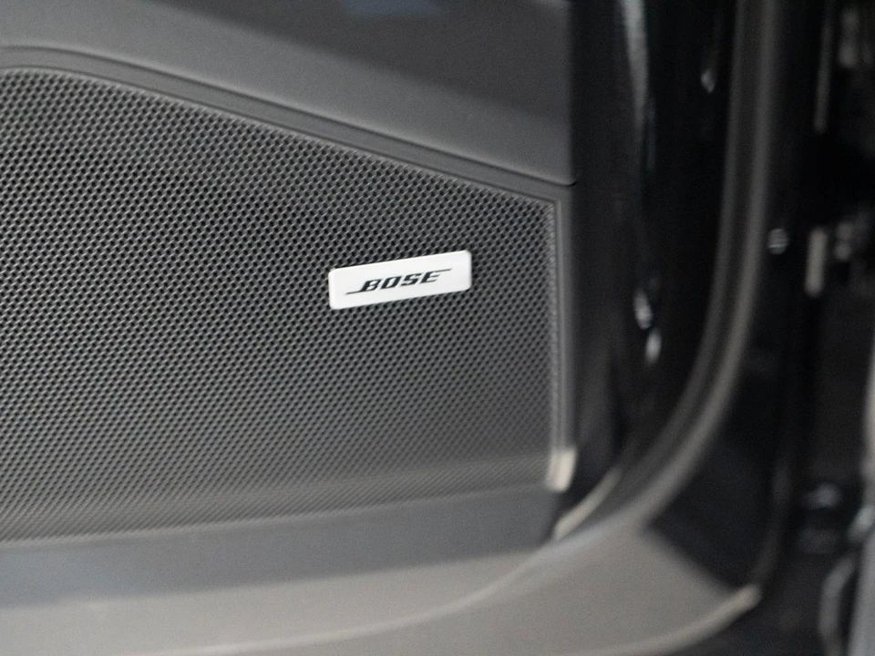 2026 Porsche 9Y0/9Y3 Cayenne Coupe - Image 18 of 30