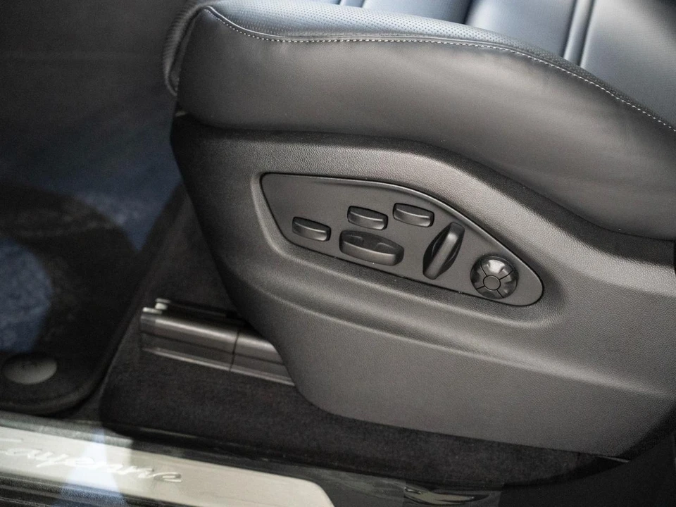 2026 Porsche 9Y0/9Y3 Cayenne Coupe - Image 13 of 30