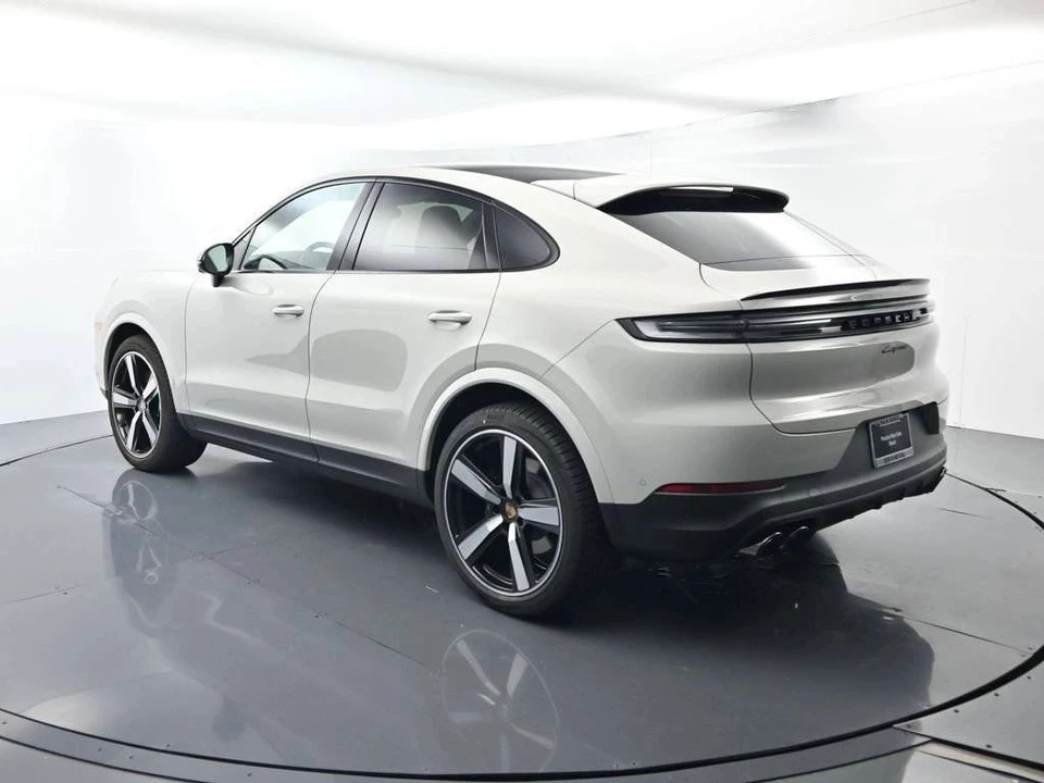 2026 Porsche 9Y0/9Y3 Cayenne Coupe - Image 3 of 4