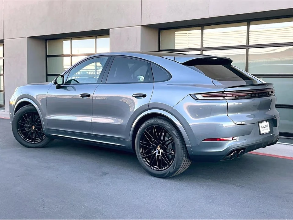2026 Porsche 9Y0/9Y3 Cayenne Coupe - Image 20 of 31