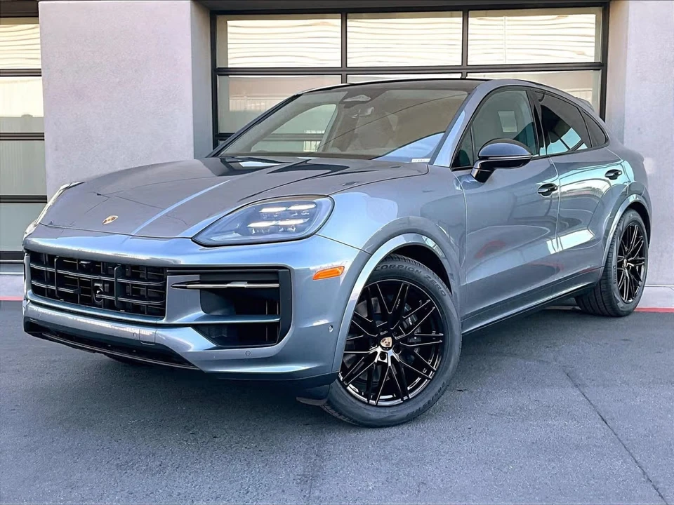 2026 Porsche 9Y0/9Y3 Cayenne Coupe - Image 4 of 31