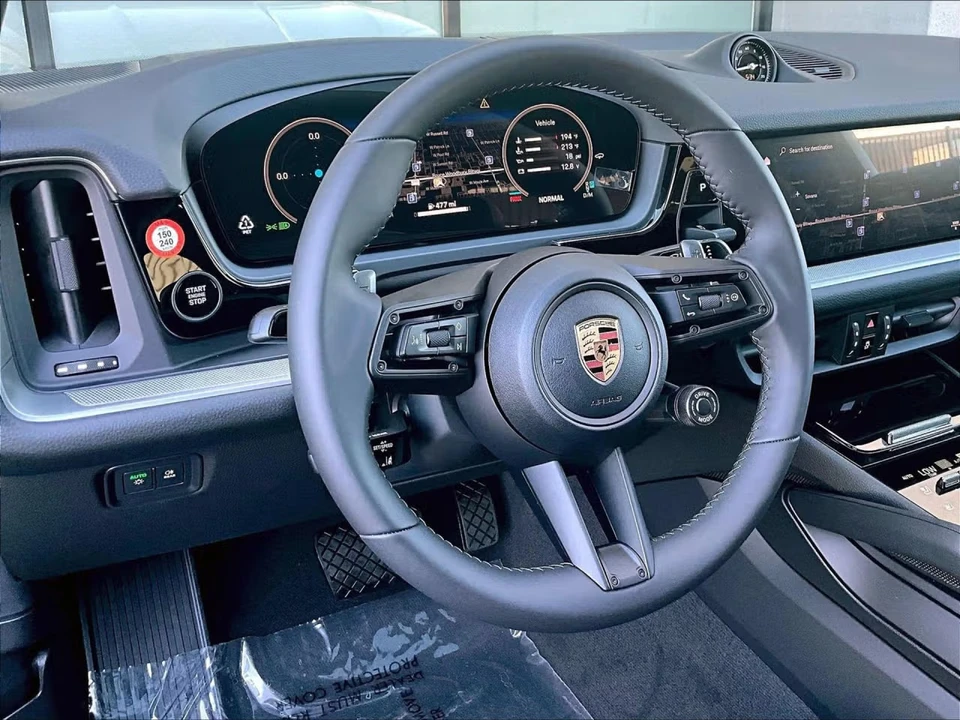 2026 Porsche 9Y0/9Y3 Cayenne Coupe - Image 28 of 31