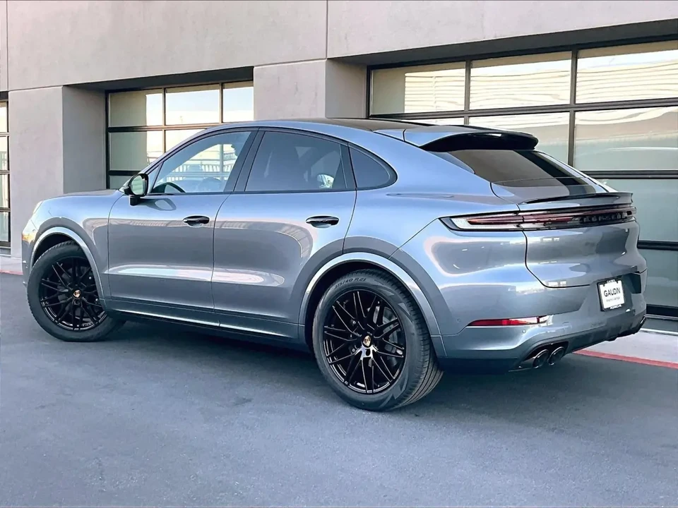 2026 Porsche 9Y0/9Y3 Cayenne Coupe - Image 24 of 31