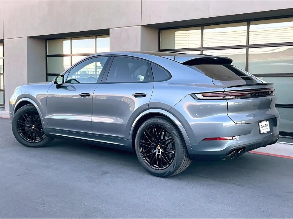 2026 Porsche 9Y0/9Y3 Cayenne Coupe - Image 19 of 31