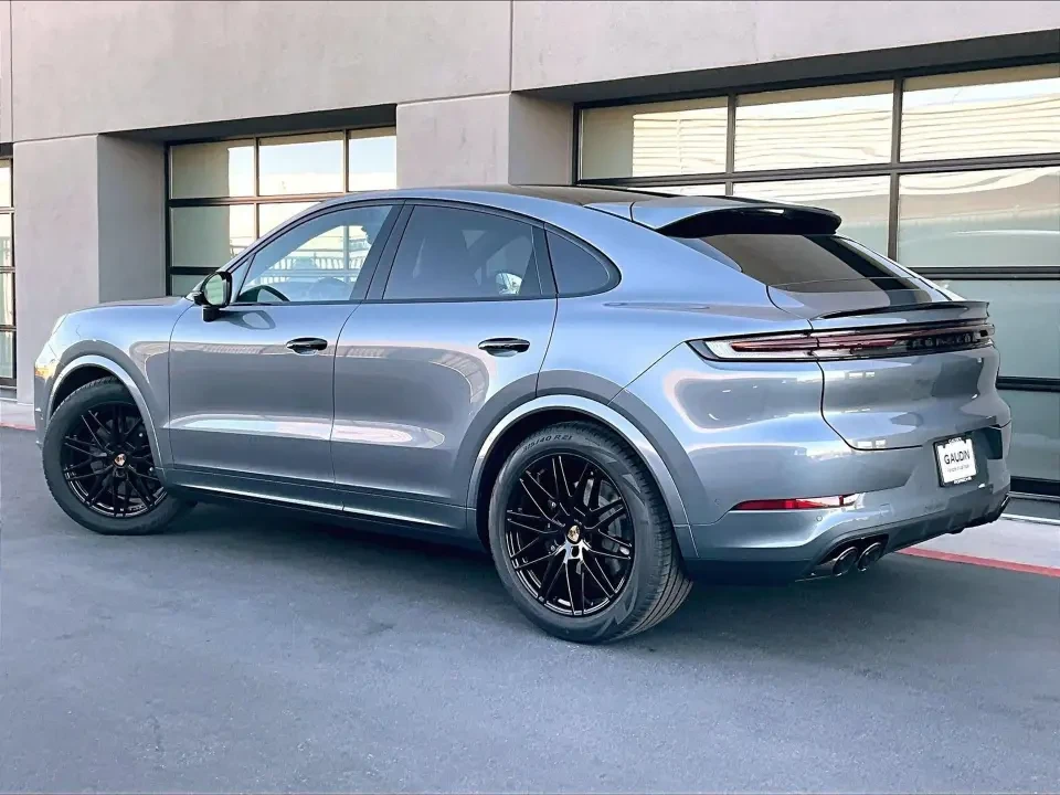 2026 Porsche 9Y0/9Y3 Cayenne Coupe - Image 23 of 31
