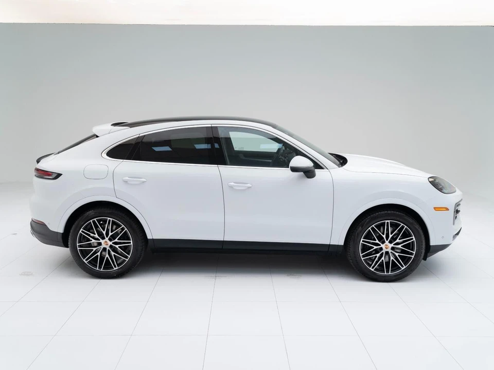2026 Porsche 9Y0/9Y3 Cayenne Coupe - Image 8 of 28