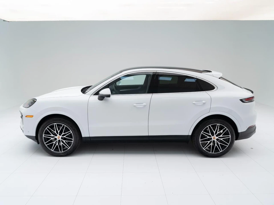 2026 Porsche 9Y0/9Y3 Cayenne Coupe - Image 2 of 28