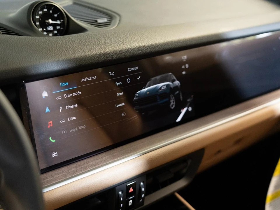 2026 Porsche 9Y0/9Y3 Cayenne Coupe - Image 21 of 30
